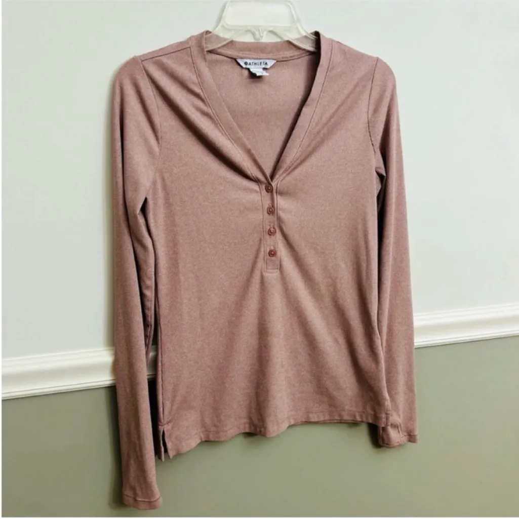 Women’s Athleta Uptempo Pink Mauve Ribbed Henley Long Sleeve Top Size Small - Image 2