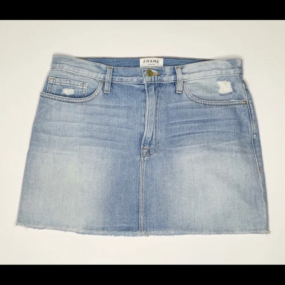 FRAME New Mini Distressed Skirt in Palmdale - Image 7