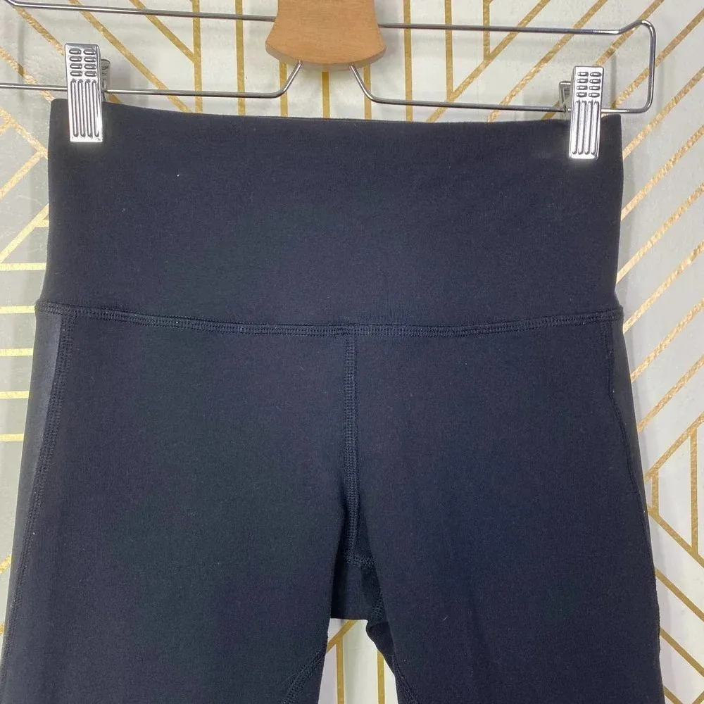 Alo Yoga Capri Leggings Cropped Faux Leather Side Mesh Illusion Black Size Small - Image 2