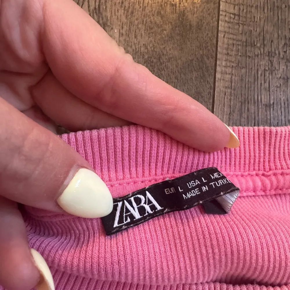 Zara Ruffle Flutter Sleeve Top- Bubblegum Pink- Large - Image 3