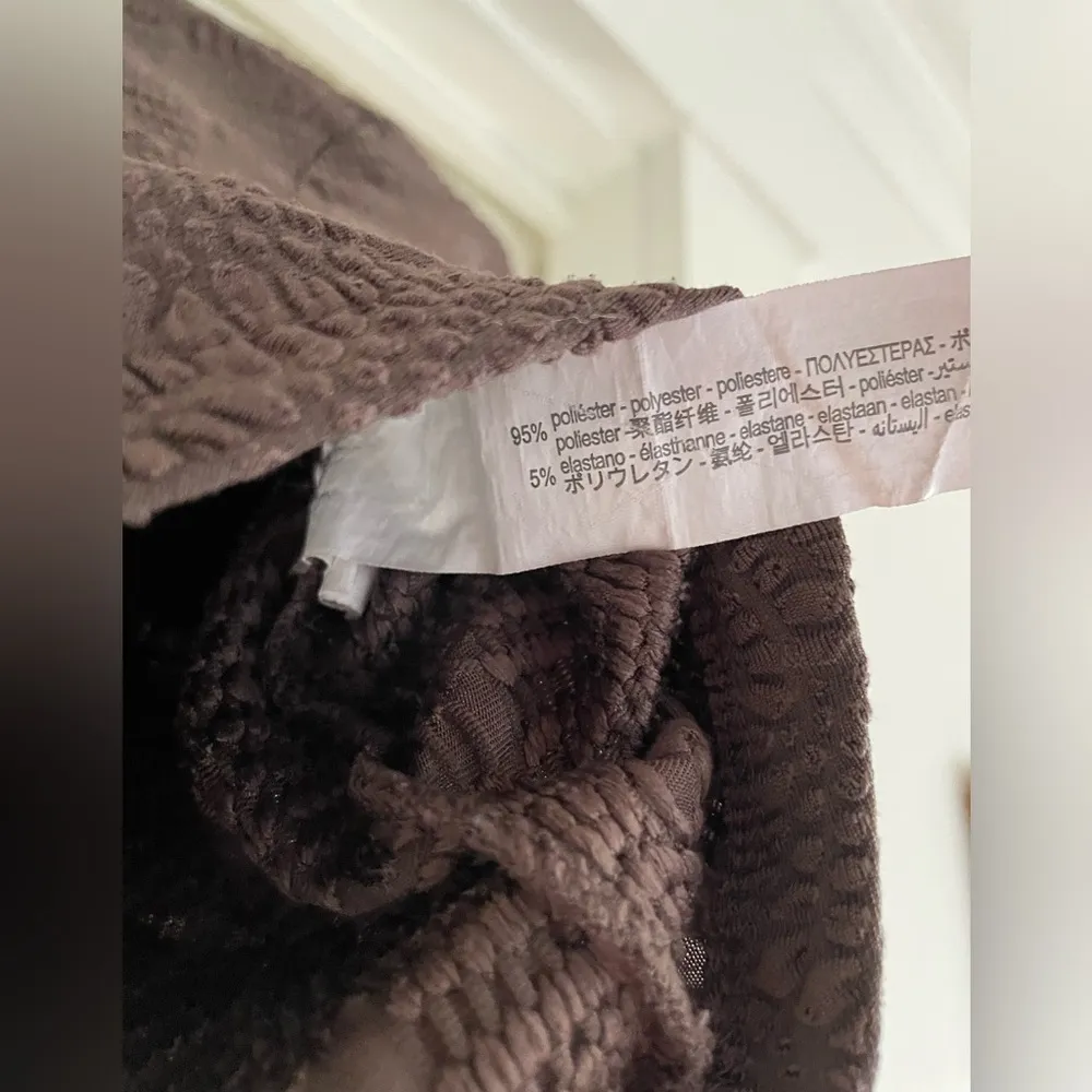 Zara Textured Pointelle Brown Long Sleeve Cropped Top - Image 8