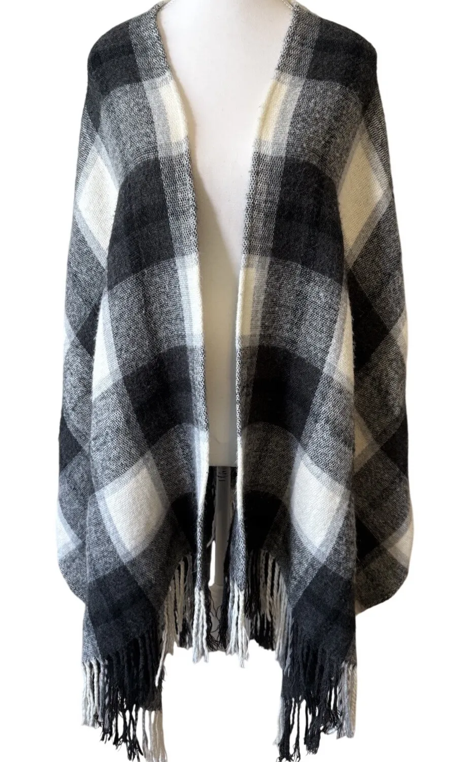 Soft Surroundings Plaid Fringe Poncho Wrap One Size Black White Gray Check Cape - Image 1