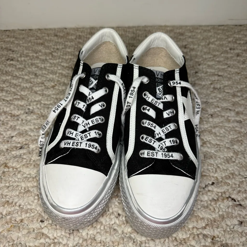 Vintage Havana Amaze Sneakers in Black Gold Wash Women’s Size 7 Star Sneakers - Image 7