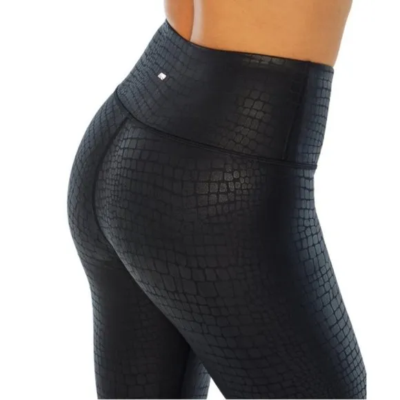 💕MARIKA💕 25'' Circuit Tonal Leggings ~ Black Crocodile Embossed Shine XL NWT - Image 2