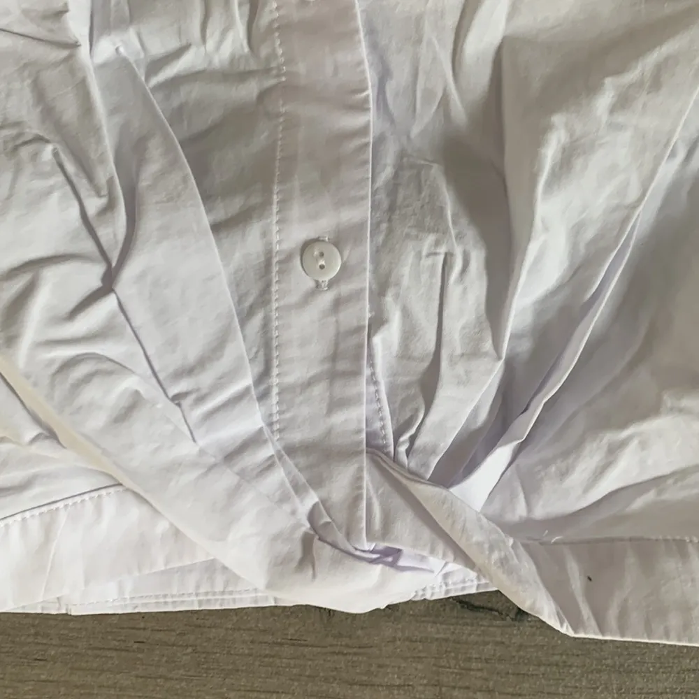 Showpo Clémence twist front cropped shirt - Image 5