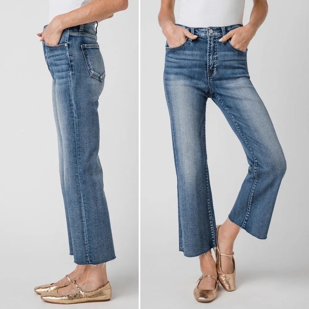 NWT Risen x Social Threads Cora Kick Flare Jeans Size 28 Medium Wash High Rise Blue - Image 4