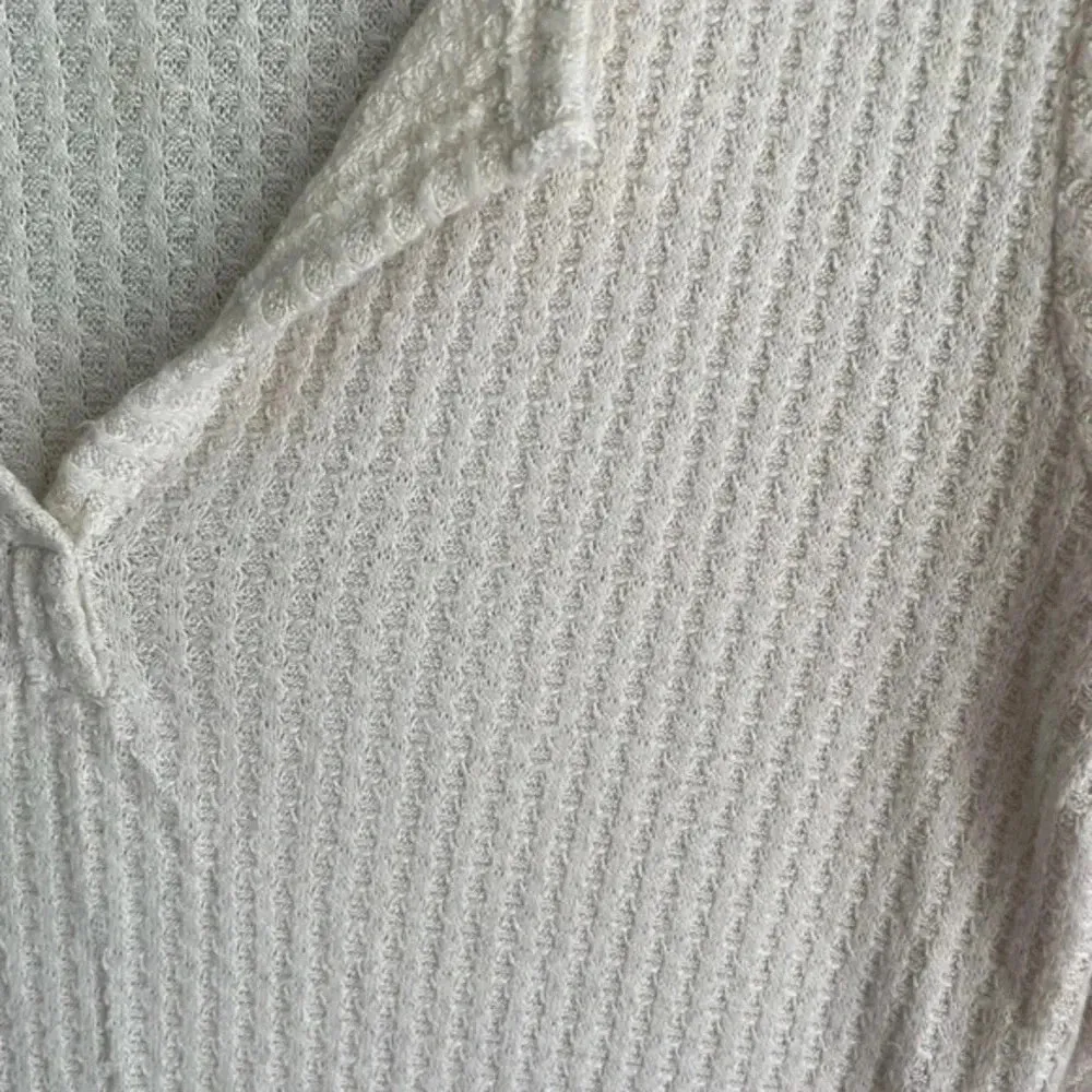 Boutique Socialite Size Small Waffle Knit Lightweight‎ Long Sleeve Shirt EUC! - Image 2