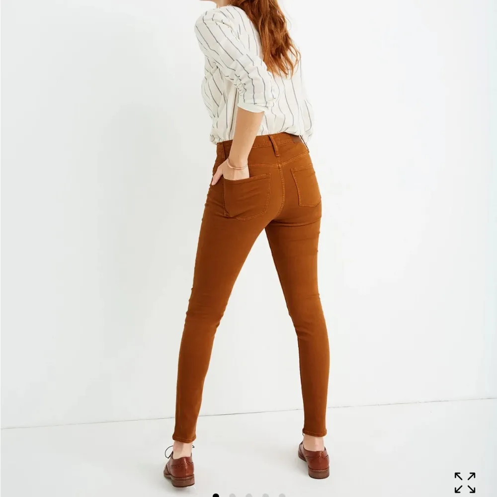 Madewell 9" Mid-Rise Skinny Jeans Garment-Dyed Button-Front Edition Burnt Sienna - Image 3