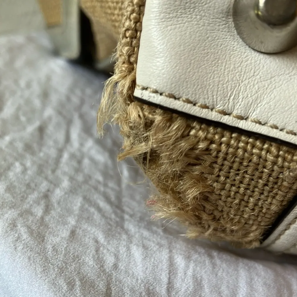 : Vintage Tan & White Floral Shoulder Bag- Embossed Design- Loved - Image 9