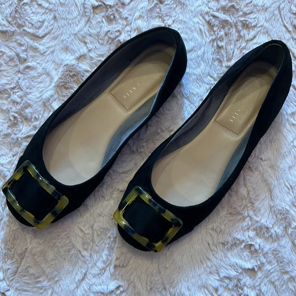 Size 8.5M flats - Image 4
