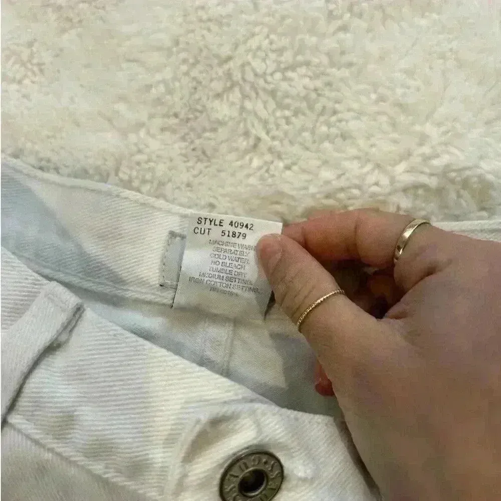 Vtg Guess Jean Shorts Size 30 90s High Waisted White‎ Denim Mom Made In USA - Image 4