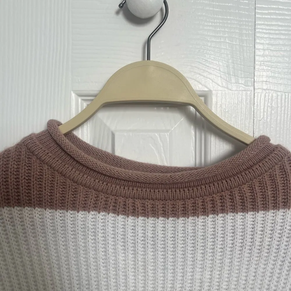 Leani Color Block Sweater. Size Medium Purple - Image 3