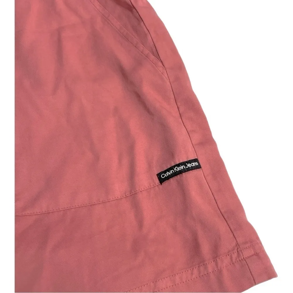 Calvin Klein Jeans High Rise Lyocell Pull On Shorts NWT
Women's M Coral color - Image 6