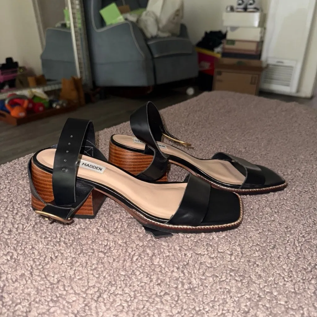 Steve Madden Black Heeled Sandals - Image 3