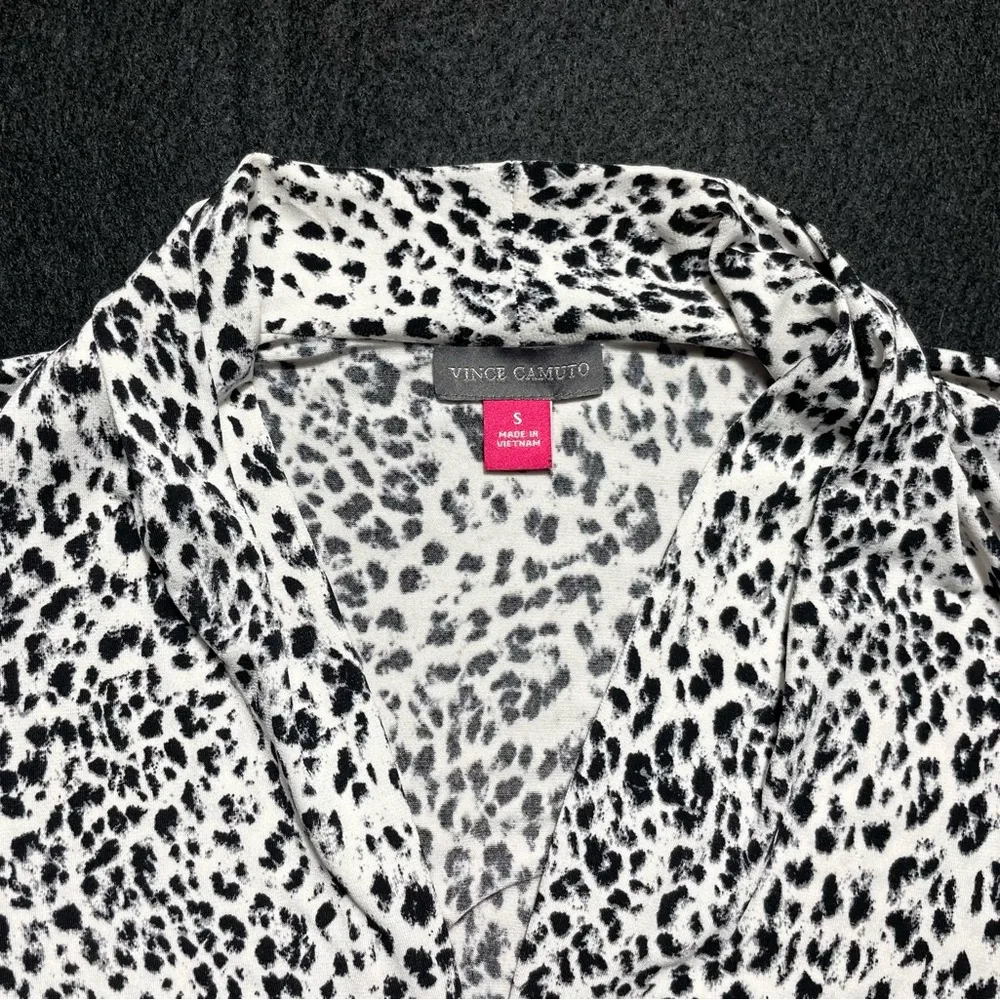 Vince Camuto Women’s Leopard Print V-Neck Stretch Blouse Size S 3/4 Sleeve Chic - Image 4