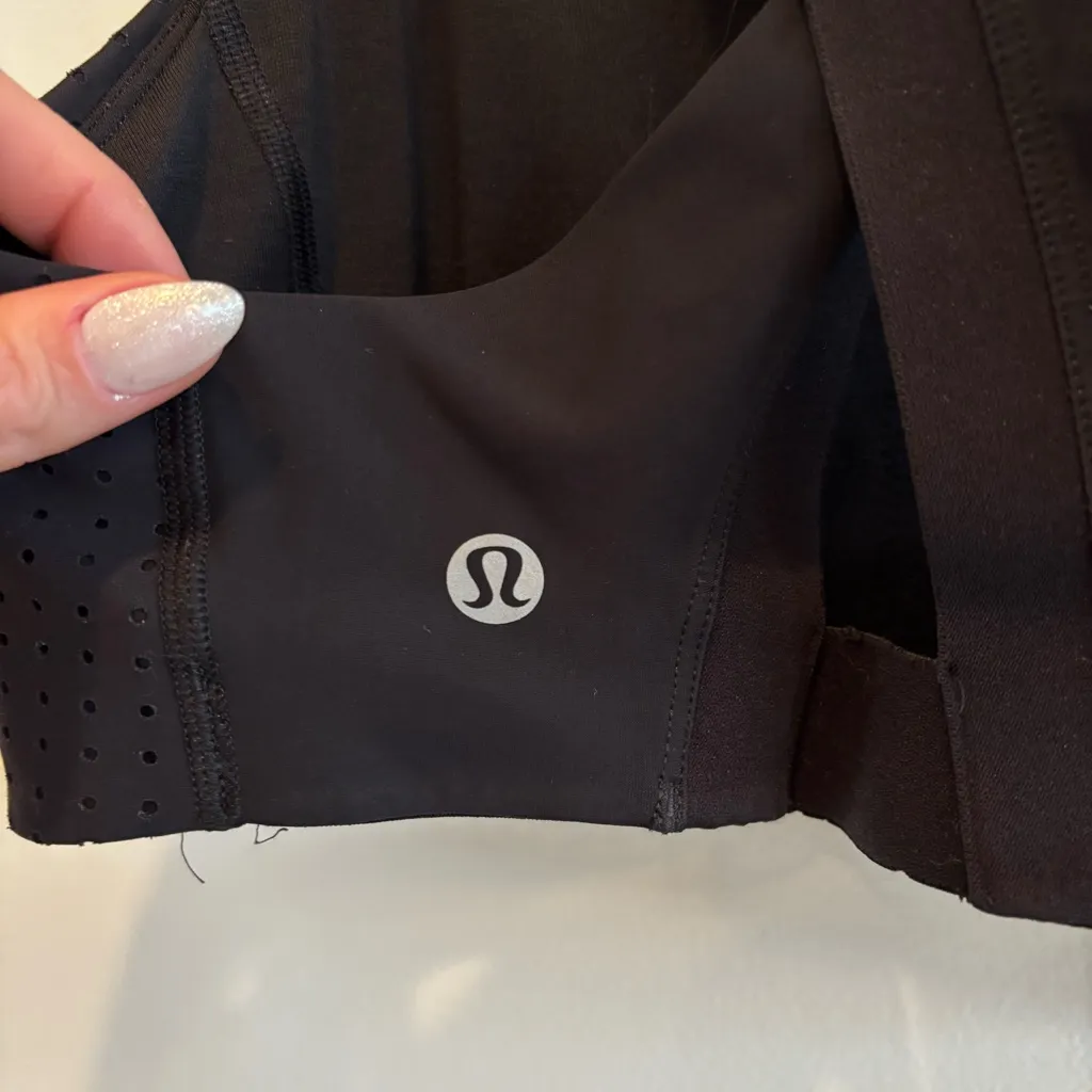 Lululemon SOUL High Neck Strappy Black Athletic Sports Bra Women's Size 6 - Image 6