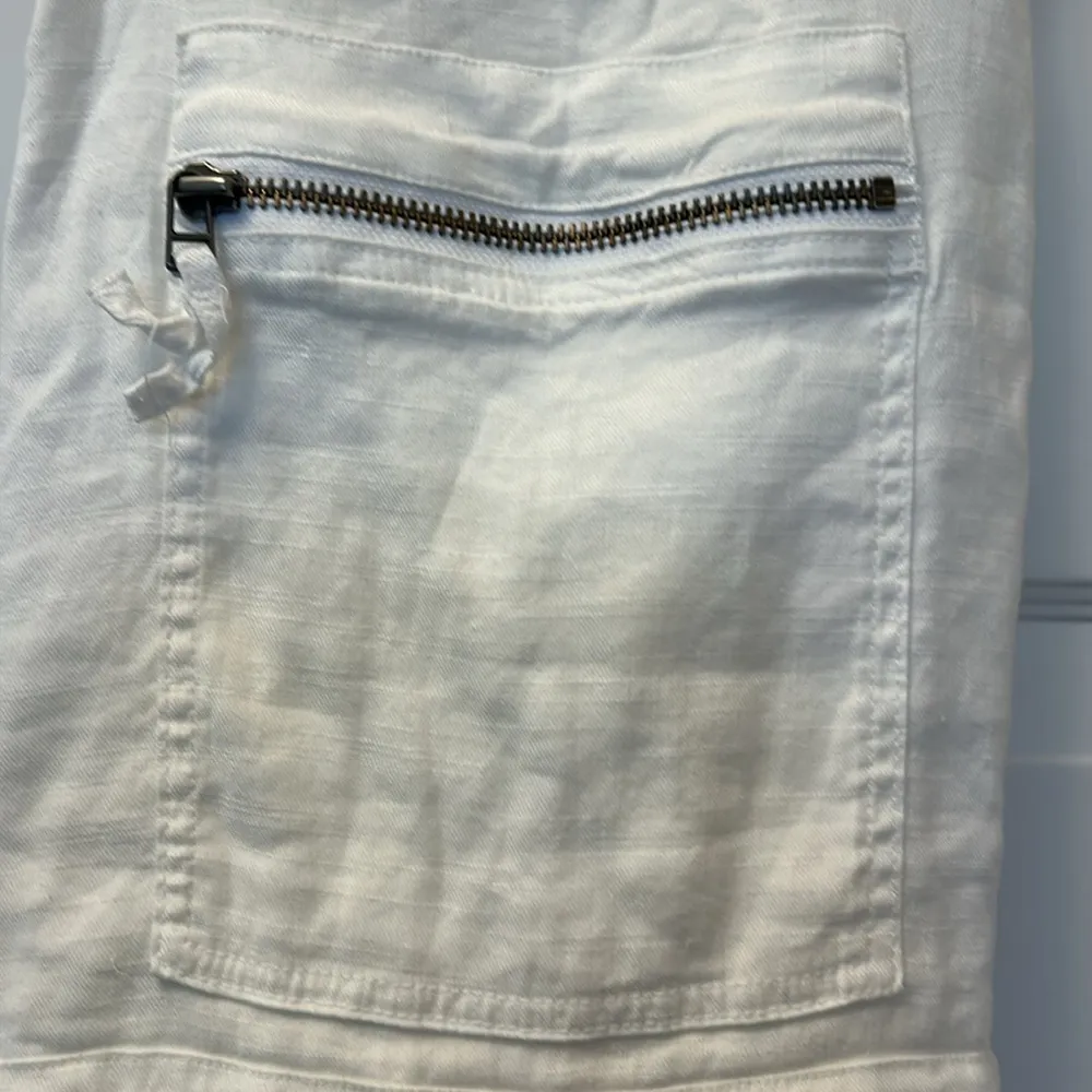 Free people white linen romper. Size small - Image 3