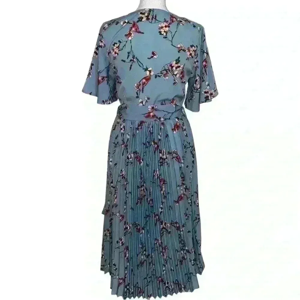 PrettyLittleThing Dusty Blue Floral Pleated Midi Dress-NWOT - Image 5