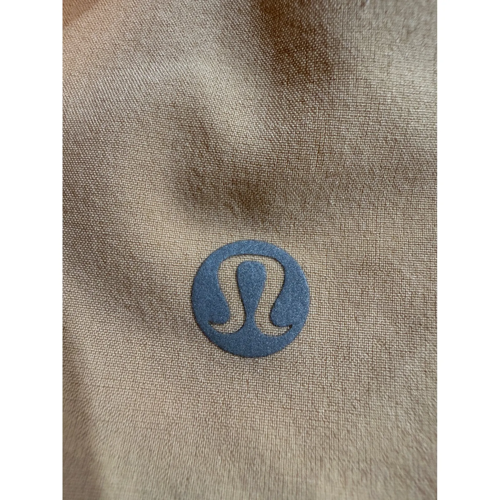 Lululemon Speed Up Shorts Women Peach Tan Lightweight Zipper Pocket Size 6 - Image 5