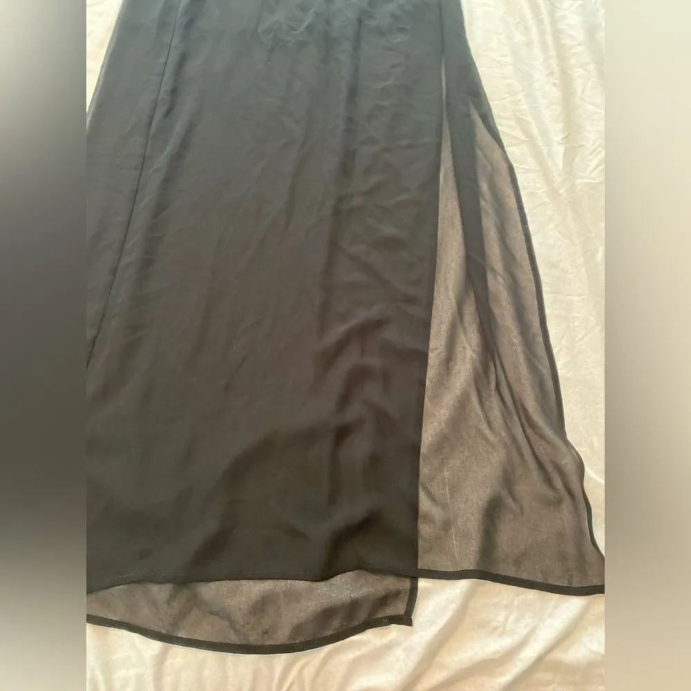 Black long skirt - Image 2