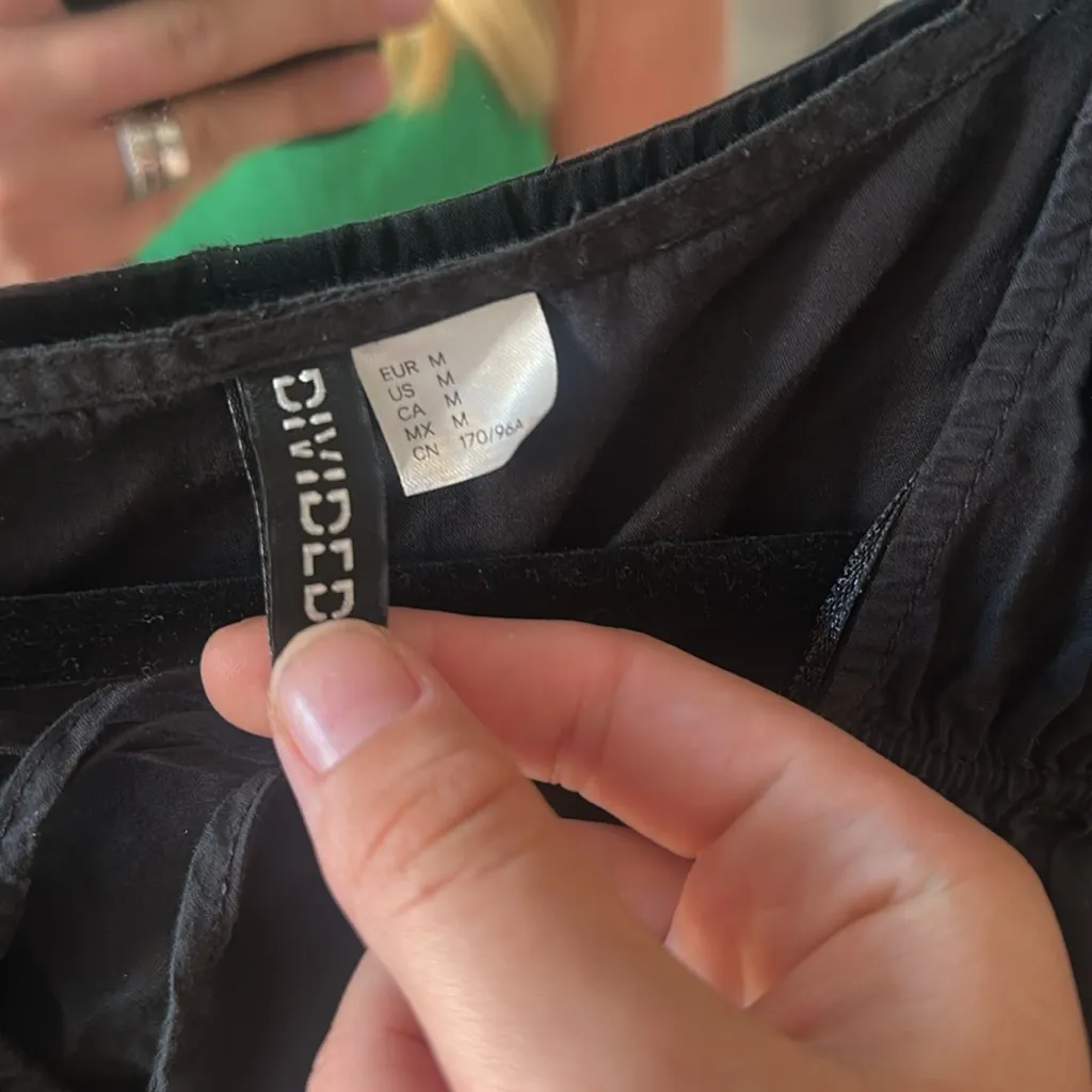 H&M Divided ruffle sinch tie black top - Image 4