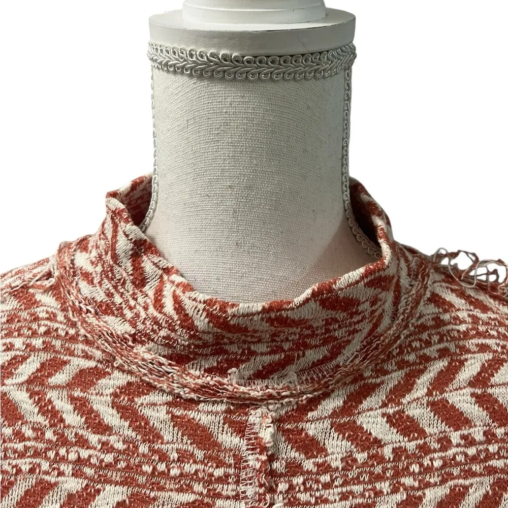 BKE Cropped Pullover Sweater Burnt Orange Ivory Mock Neck Size M - Image 3