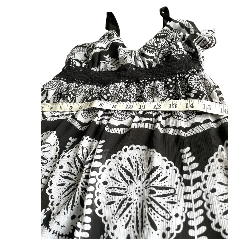 Alyn Paige Black and White Maxi Sundress with Spaghetti Straps - Image 10