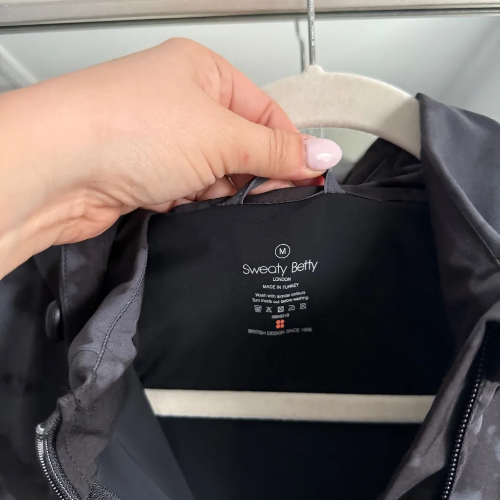 Sweaty Betty Fast Track Running Jacket Black Fade Print Camo Zip - Image 3