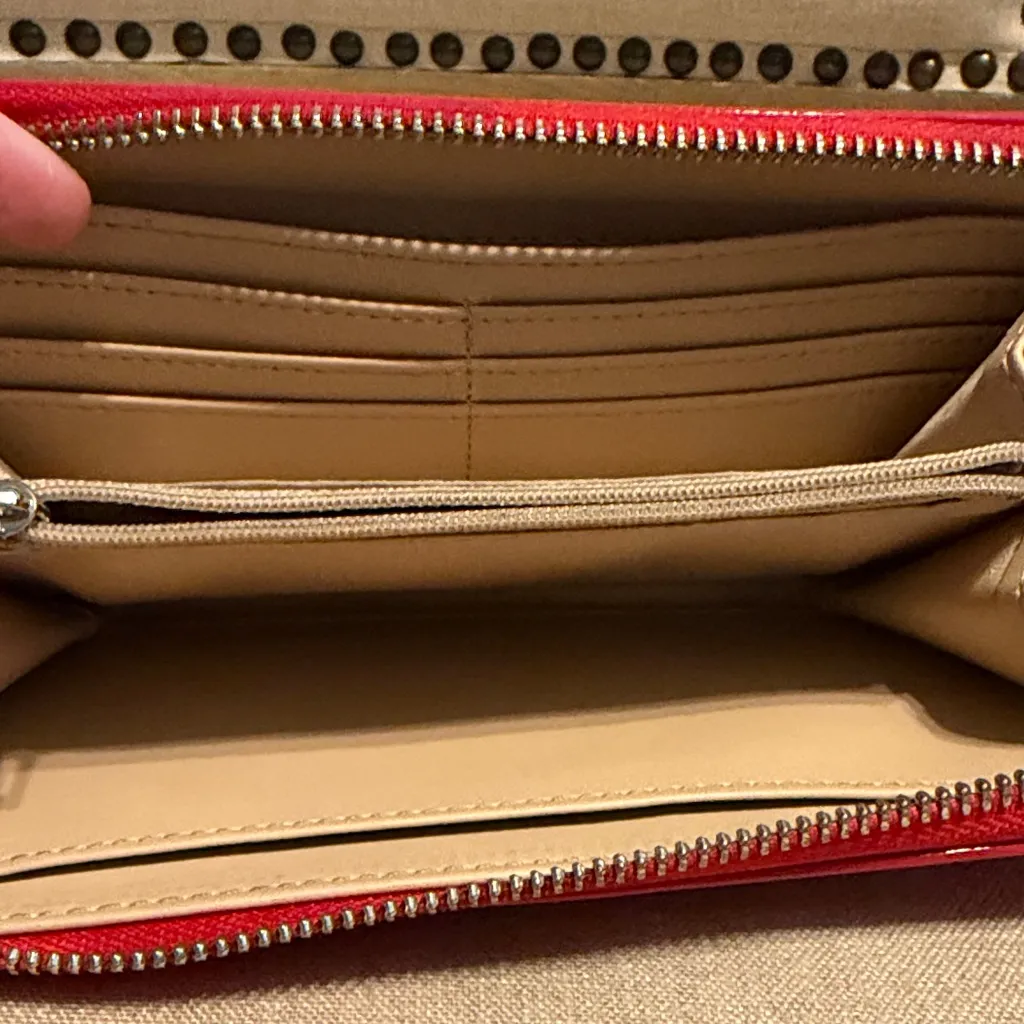 Guess Glossy Patent Red Wallet - Image 10