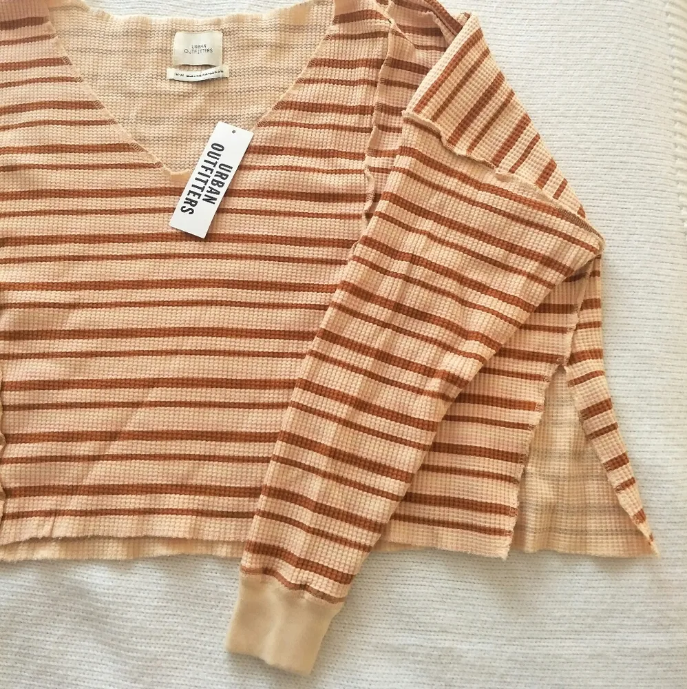 New Urban Outfitters Top - Image 4