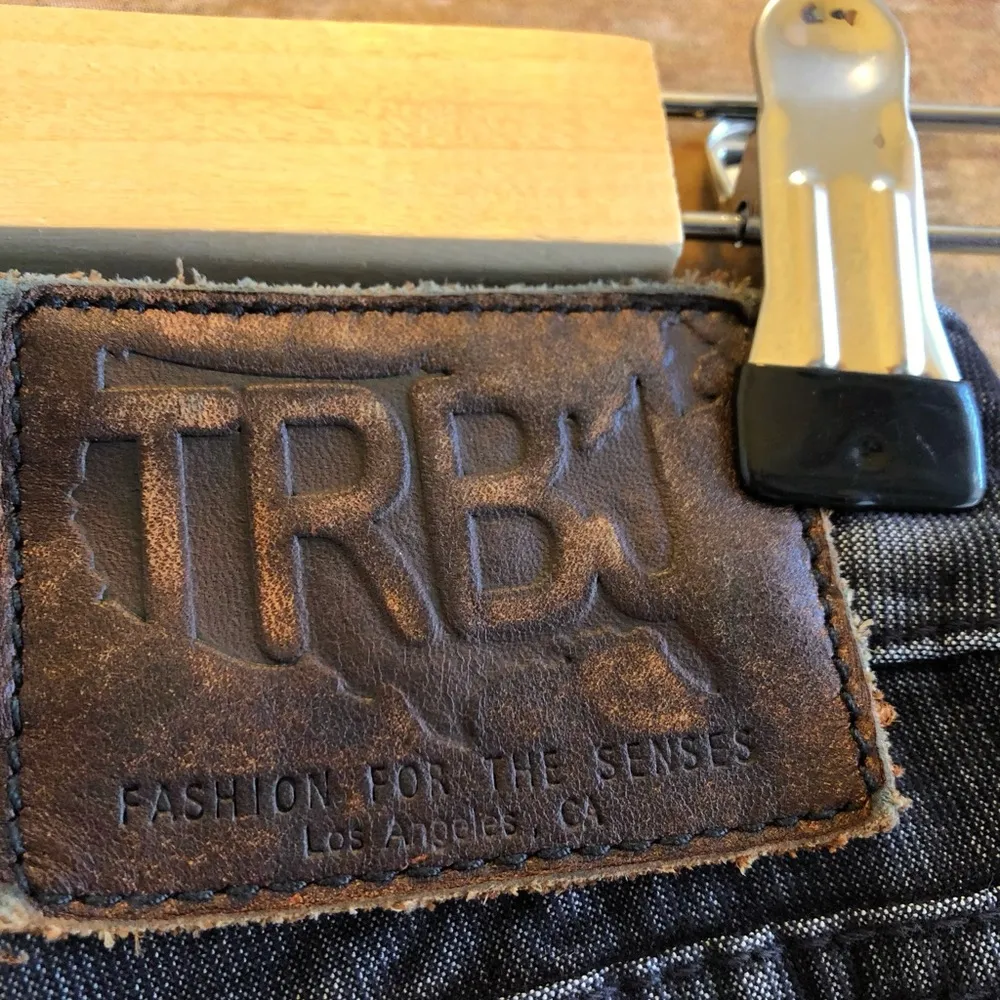 True Religion Trisha Style Black Micro Corduroy Low Rise Stretch Jeans Size 24 - Image 4