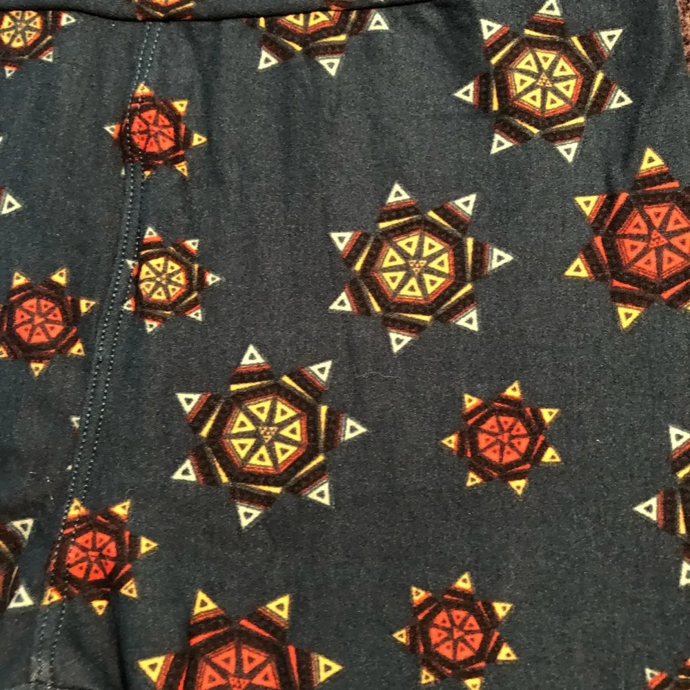 🔹 4 for $30 Lularoe OS Leggings - Image 2