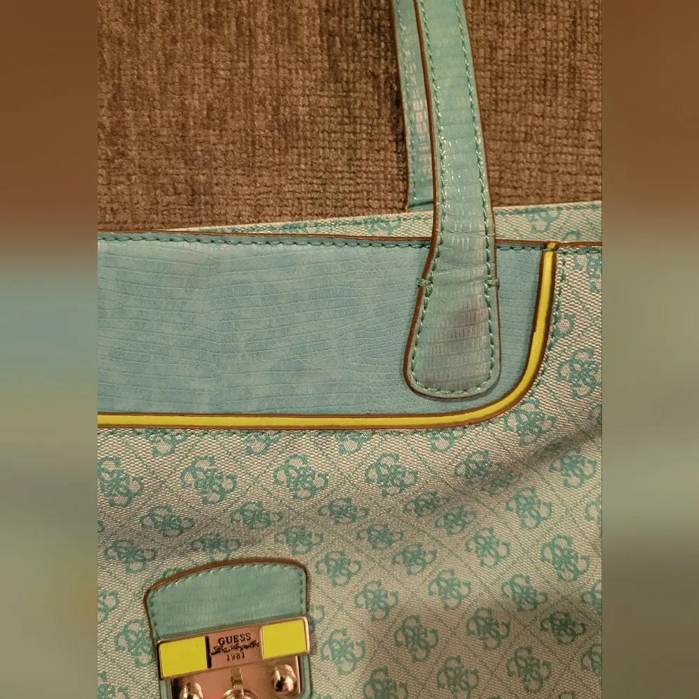 Guess Vintage Turquoise  Purse - Image 5