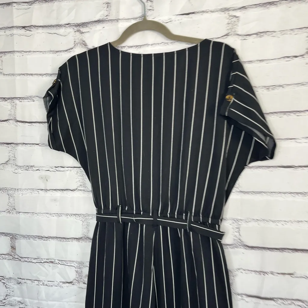 Ivory Love Pinstripe Wide Leg Romper Jumpsuit Women’s Medium Black White Belted - Image 8
