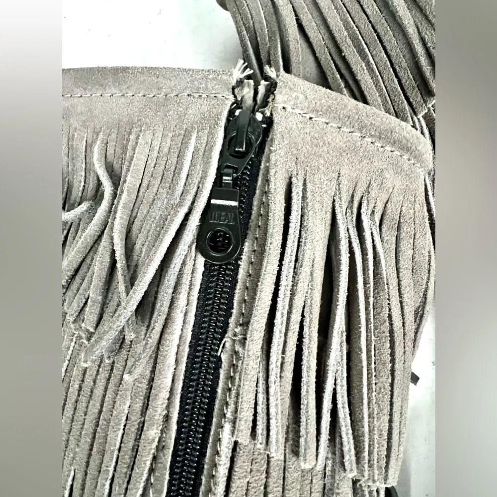 Minnetonka Grey 2-Layer Fringe Boots - Size 6 - Image 8