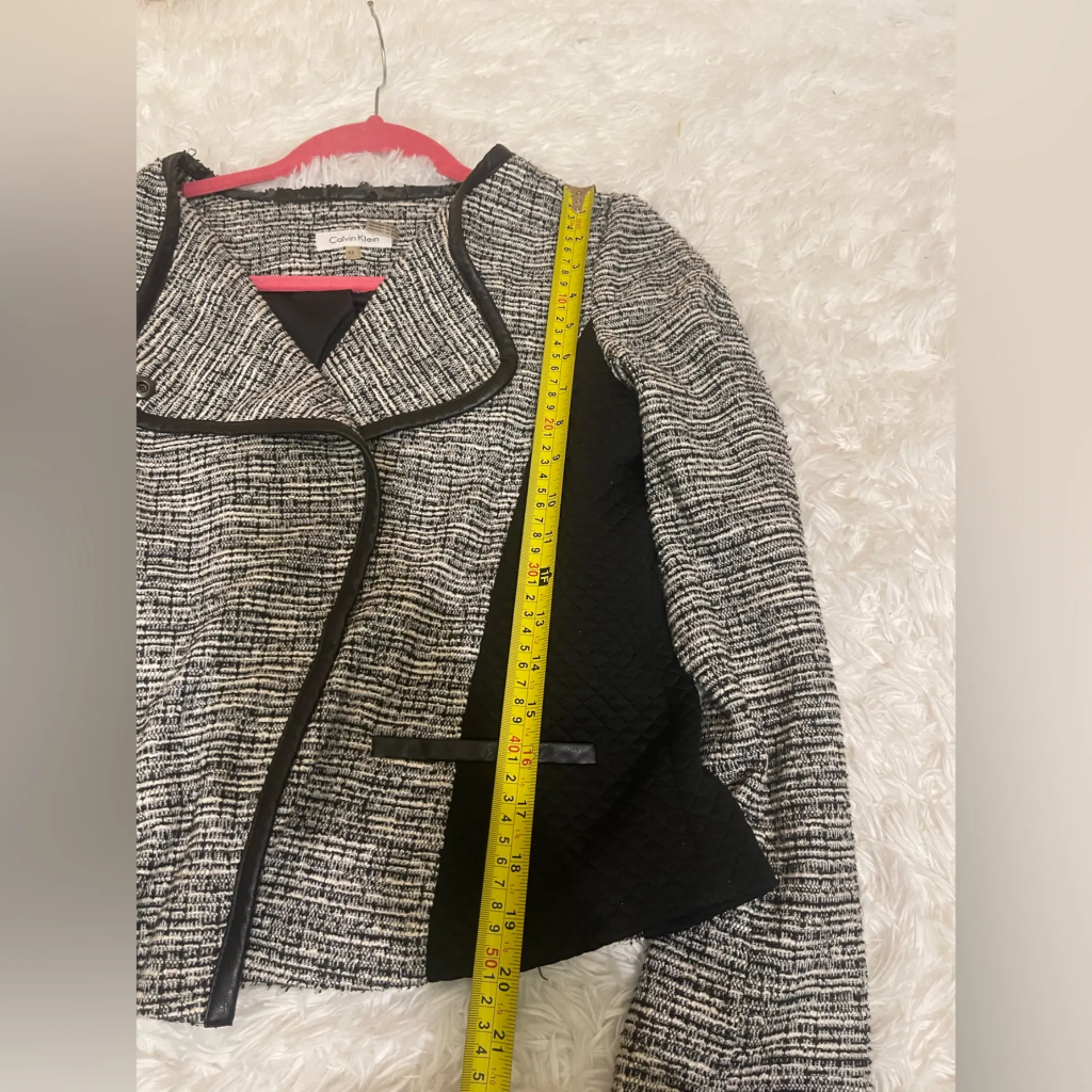 Calvin Klein black white tweed jacket faux leather trim woman’s size 12 READ DES - Image 5