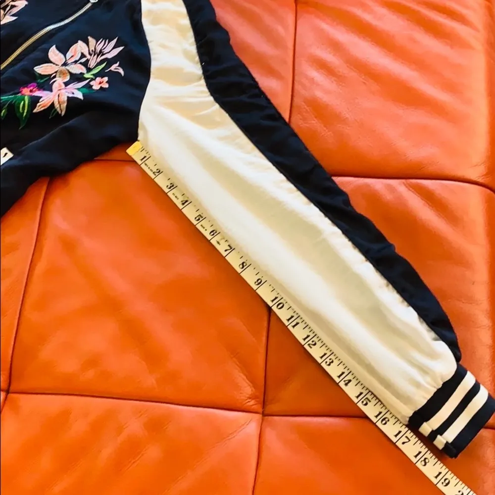 Navy & white floral embroidered bomber jacket. - Image 11