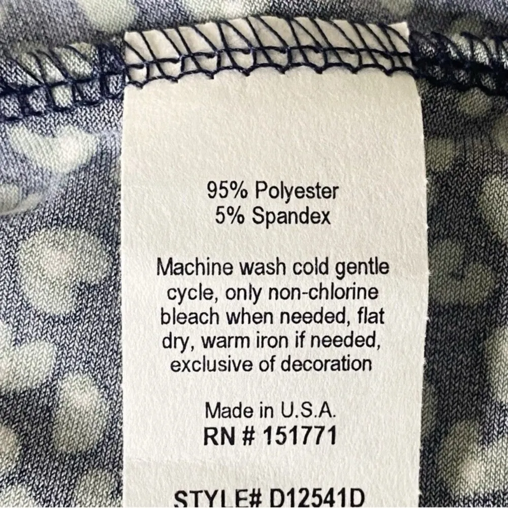 Kaileigh Navy & Green Abstract Print Sleeveless Midi Dress - Size Medium - Image 7