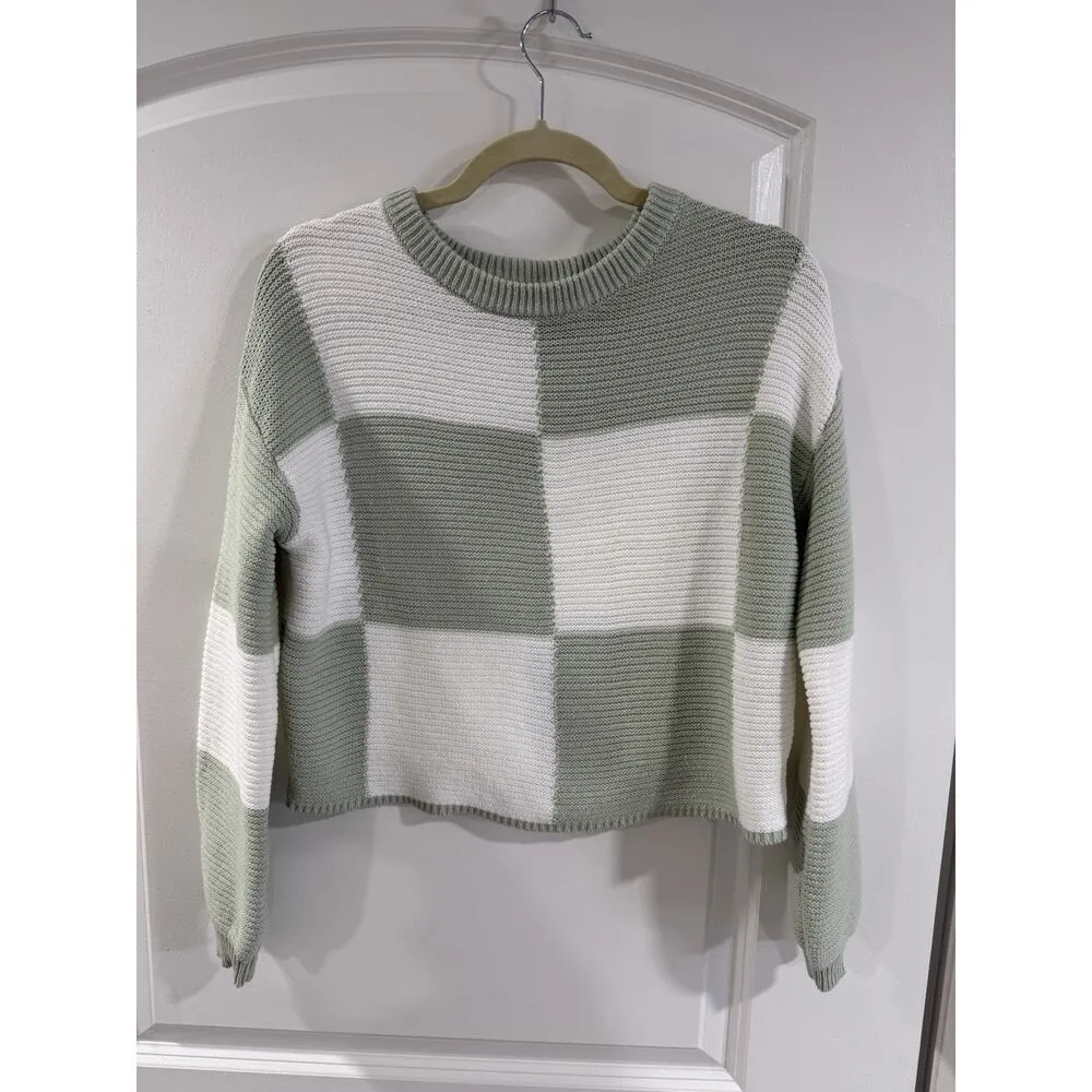 Moon & Madison Color Block Sweater XS White Sage Green Boxy Cropped Pullover - Image 2