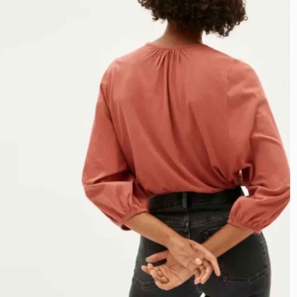 Everlane The Air Poet Tee Burnt Sienna Size Small - Image 4