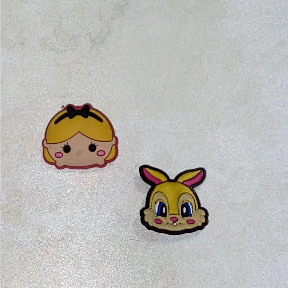 Alice in Wonderland shoe charms for Crocs shoes set of 2 Alice The White rabbit - Image 2