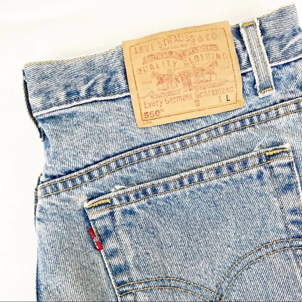 Vintage Levi’s 550 high waisted mom jeans - Image 4