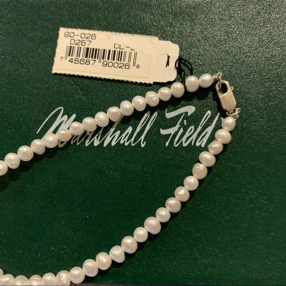 NWT Vintage Marshall Field’s & Faux Pearl Necklace With Pendant - Image 5