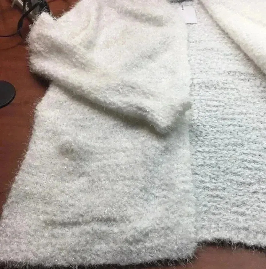 Absolutely FAMOUS hoodie sweater M - Image 9