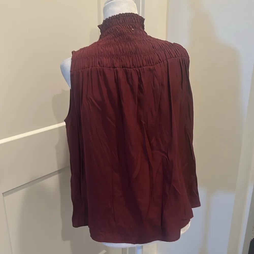 NWT Boutique Grade & Gather Burgundy Sleeveless Top Sz M - Image 4