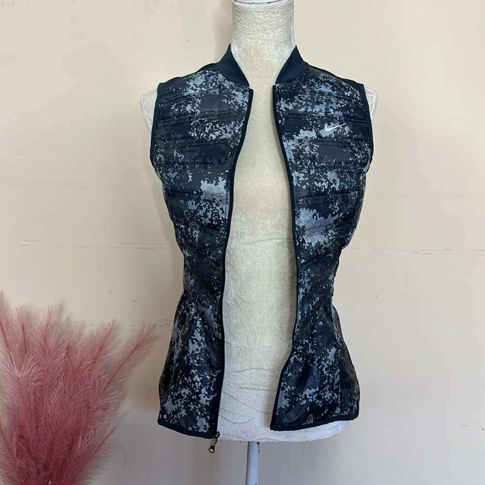 Nike • 800 aeroloft running camo goose down vest - Image 70