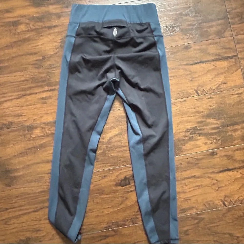 Free People Two - Image 5