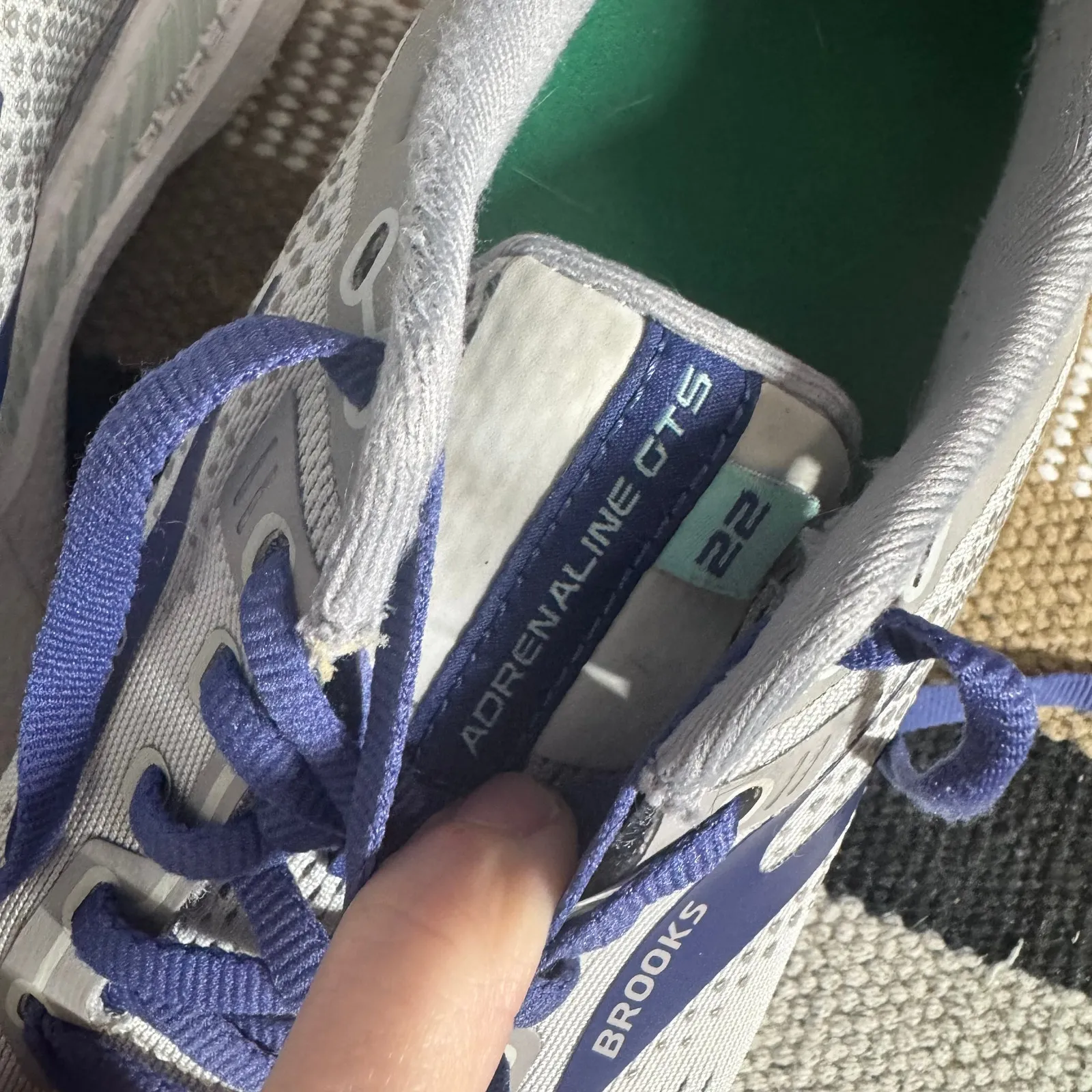 Brooks Adrenaline GTS 22 Running Sneakers Women 8.5 Gray Mint Walking Athleisure - Image 5