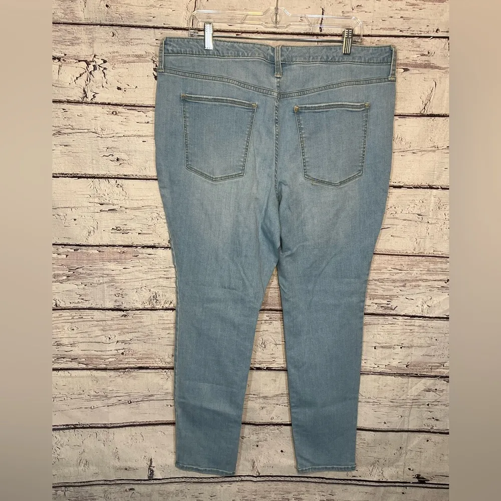 UNIVERSAL THREAD Jeans High Rise Skinny Light Wash-18 - Image 2