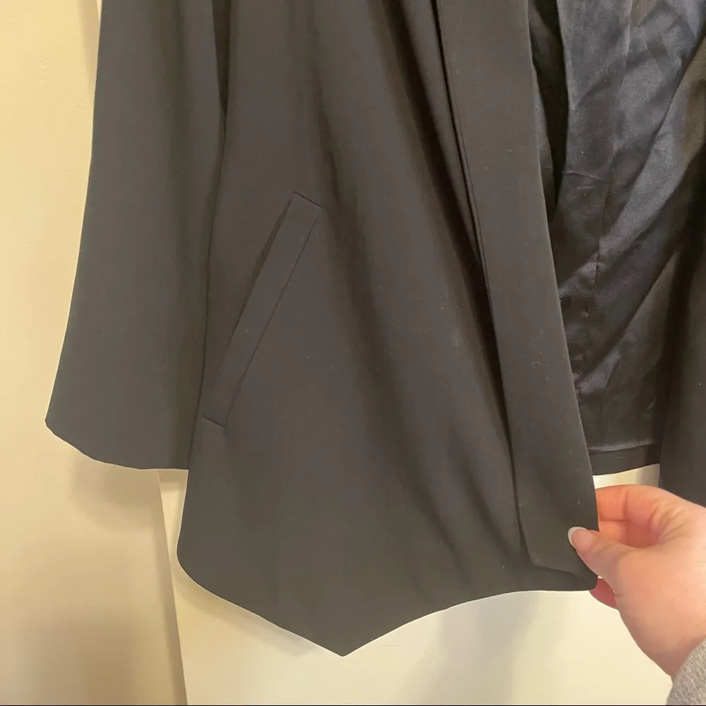 Black Silk Lined Open Front Pointed Hem Blazer Size Small - Image 3